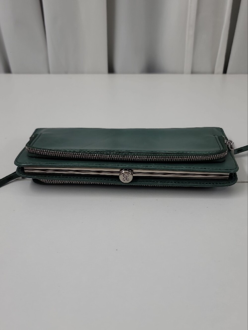 Hobo Lauren Double-frame Clutch Wallet - Picture 2 of 10
